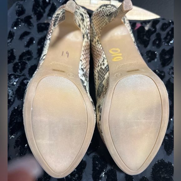 🤎🤎EUC- DOLLHOUSE VERDICT 107 METALLIC SNAKESKIN HEELS SZ 10🤎🤎 - Picture 9 of 16